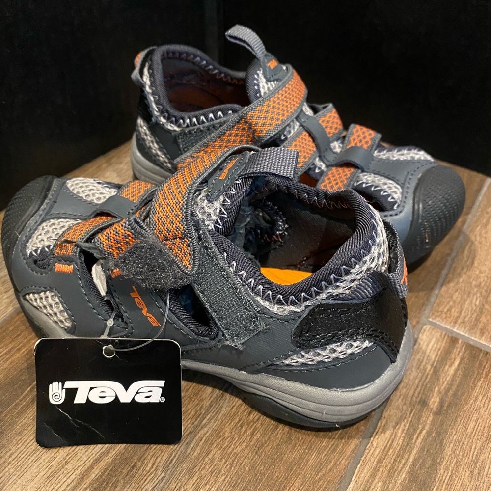 Teva kids sandals size 9